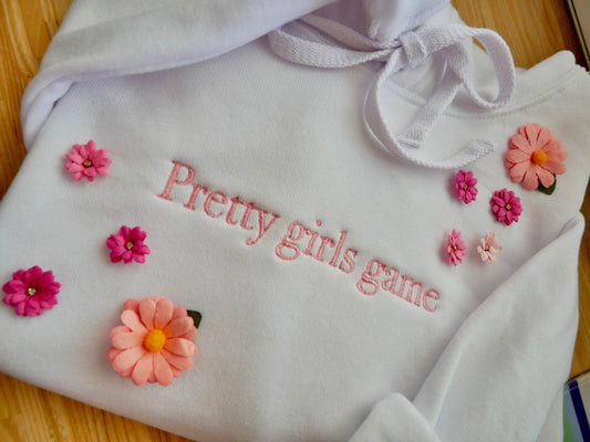 Pretty Girls Game l Gaming Cropped Hoodie l Gifts for Gamers l Kawaii Sweater l Gamer Girl Sweater l Gaming Sweatshirt l Video Game Hoodie - SimpleCreationzCo